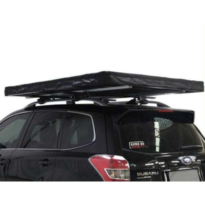 Tente de toit fermée avec bâche de protection intégrée