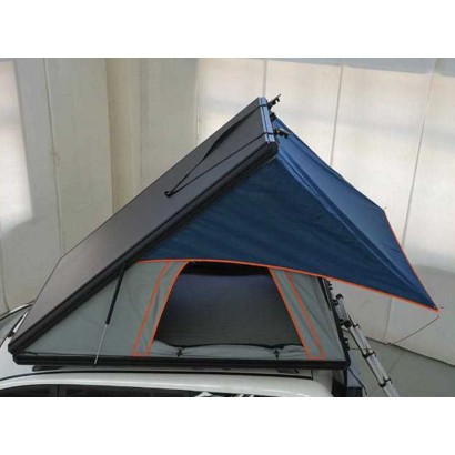 Tente de toit rigide en aluminium 2 places sur véhicule