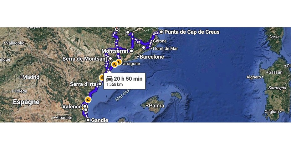 Un trip en tente de toit sur la côte Méditerranéenne de l'Espagne