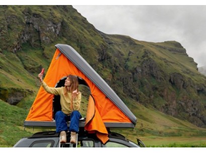 10 astuces pour voyager low-cost avec une tente de toit