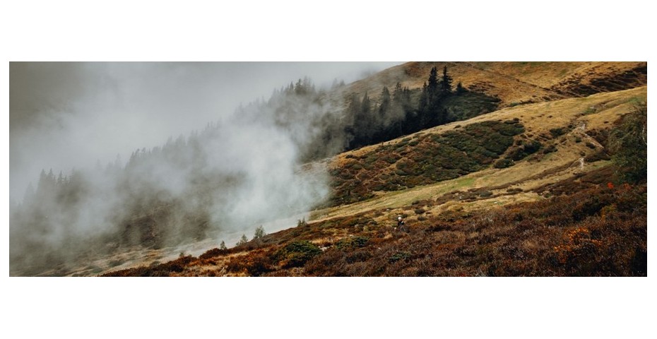Bivouacs, tentes de toit et risques d'incendie